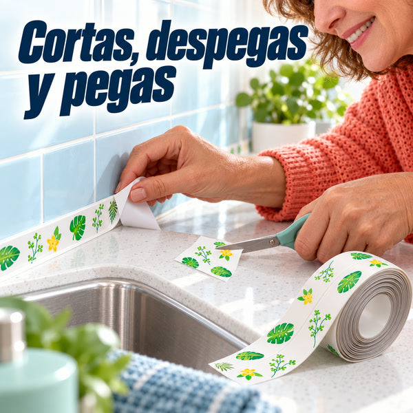 Cortando y pegando la cinta en el borde del lavaplatos